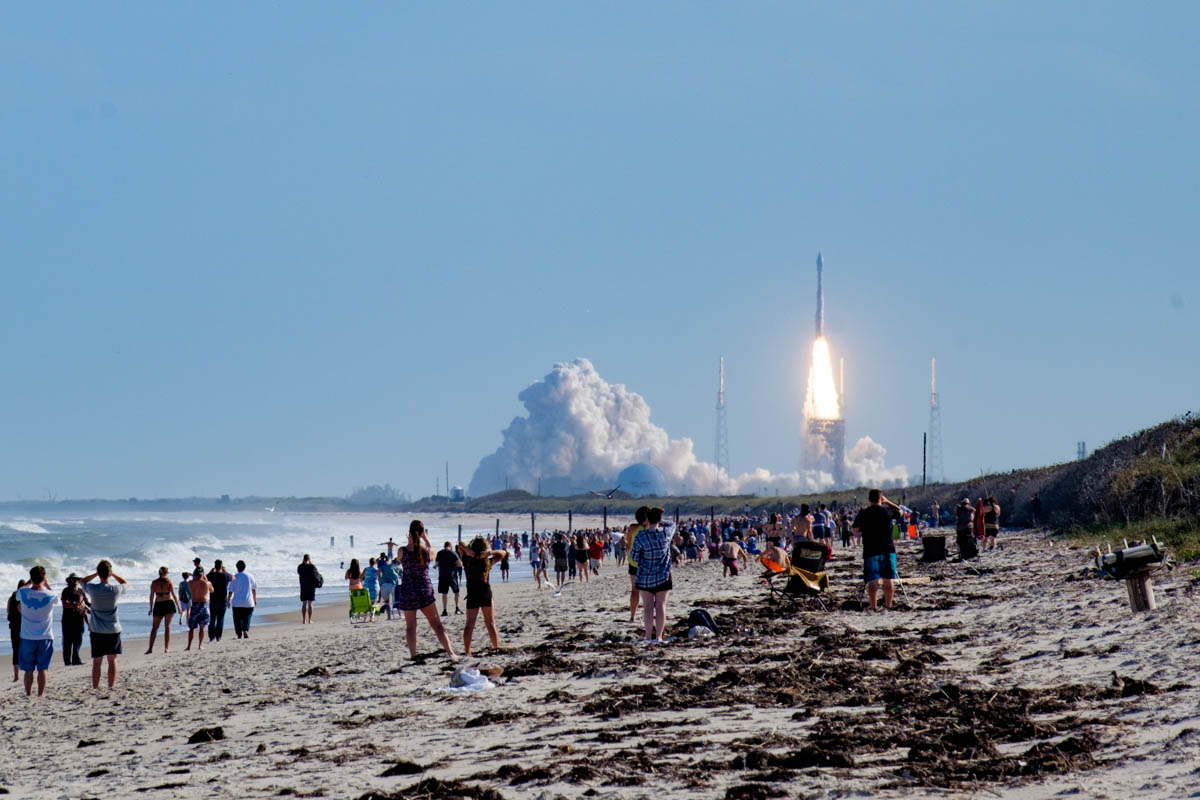 Atlas V EchoStar XIX launch